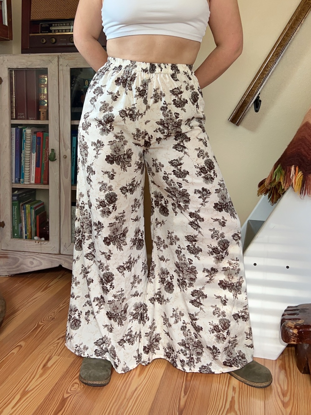 High Rise Cream Floral Palazzo Flowy Pants Wide Leg Flare Boho Cottagecore Small